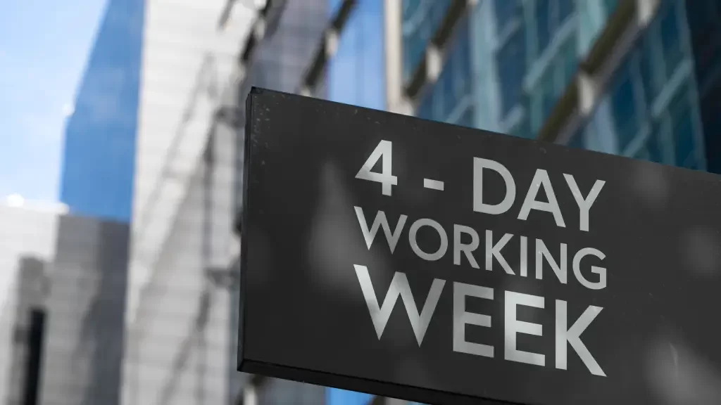 Adiar a segunda-feira ou 'sextar' mais cedo? Experimento avalia estratégias de empresas para semana de 4 dias no Brasil